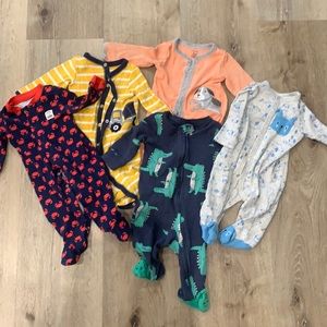 6 month footed pajamas x 6